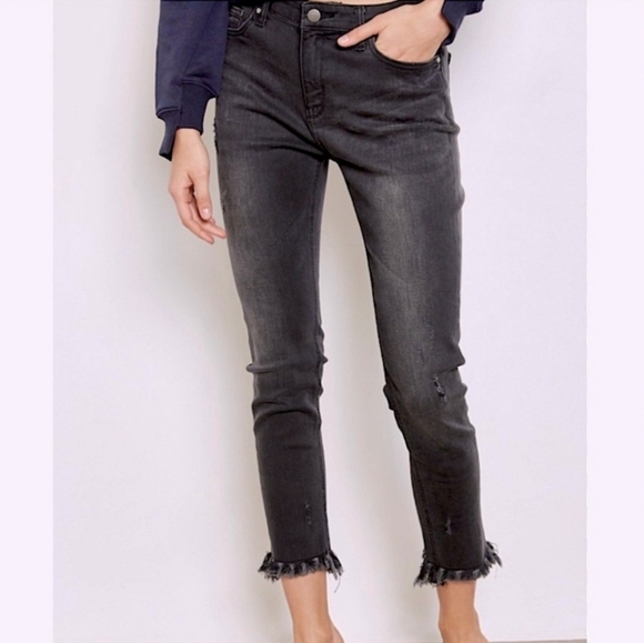 New EVIDNT Black Hermosa Distressed Denim Jeans Size 28 Women’s Frayed Raw Hem - Picture 1 of 7